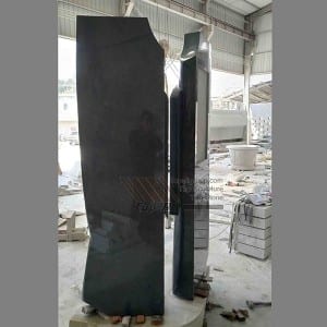 China New Product Natural Stone Western Style black granite headstone brief carving for cemetery