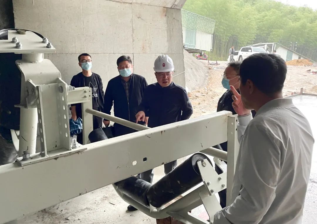 Yang Xiufu went to the Eastern Stone Industrial Park to investigate and supervise the “two non-stop”, safety production and ecological environment protection