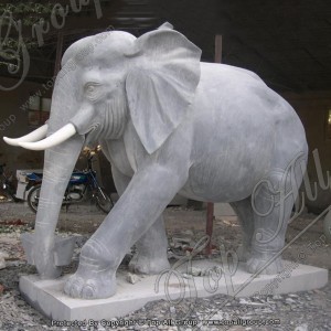 Estàtua d'elefant de marbre negre Per a jardí o centre quadrat TAAS-033