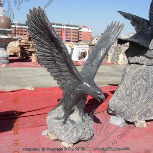 โรงงานจีน Black Marble Hawk Sculpture TAAS-018