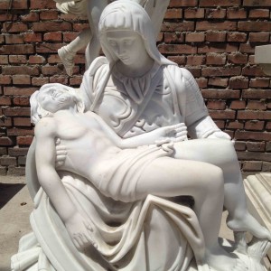 Pieta cáiliúil le dealbh marmair Michelangelo TARS044